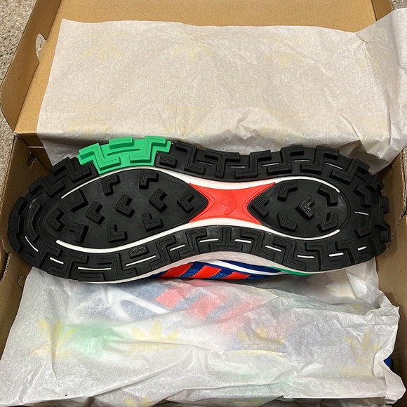 Adidas Retropy P9 men’s 9.5 NWT